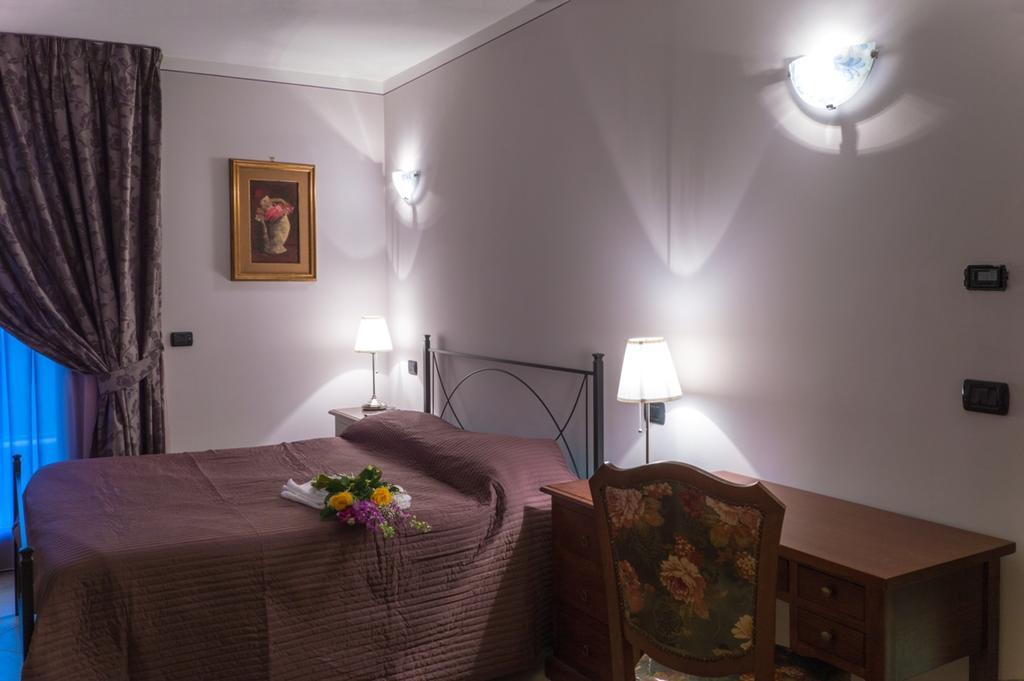 Bed And Breakfast Ocare ซานเจมินี ภายนอก รูปภาพ